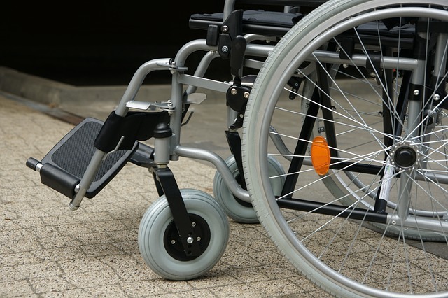 Na co zwrócić uwagę przy wyborze wózka inwalidzkiego